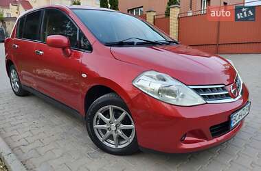 Хэтчбек Nissan TIIDA 2012 в 