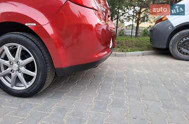 Хэтчбек Nissan TIIDA 2012 в 