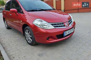 Хэтчбек Nissan TIIDA 2012 в 