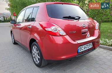 Хэтчбек Nissan TIIDA 2012 в 