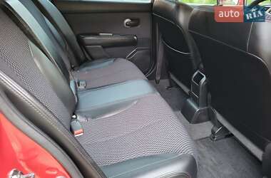 Хэтчбек Nissan TIIDA 2012 в 