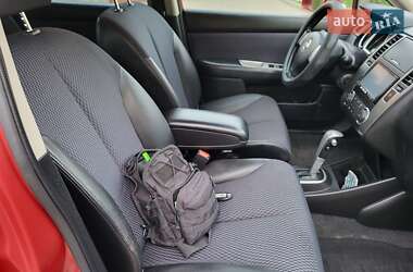 Хэтчбек Nissan TIIDA 2012 в 