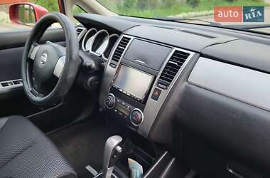 Хэтчбек Nissan TIIDA 2012 в 