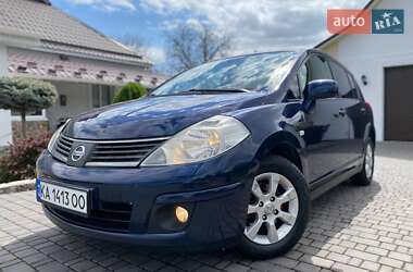 Хэтчбек Nissan TIIDA 2008 в Киеве