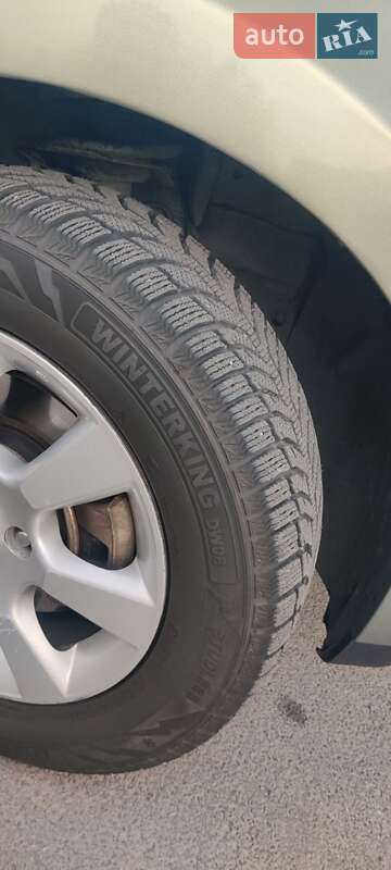 Седан Nissan TIIDA 2008 в Житомире