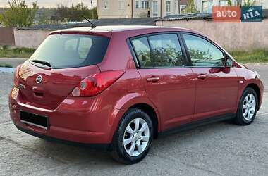 Хэтчбек Nissan TIIDA 2007 в 