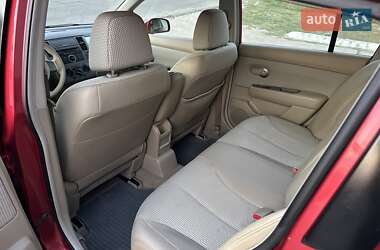 Хэтчбек Nissan TIIDA 2007 в 