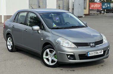 Седан Nissan TIIDA 2009 в Києві