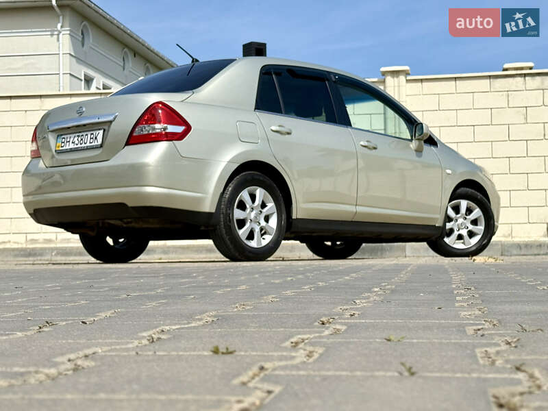 Седан Nissan TIIDA 2007 в Одесі