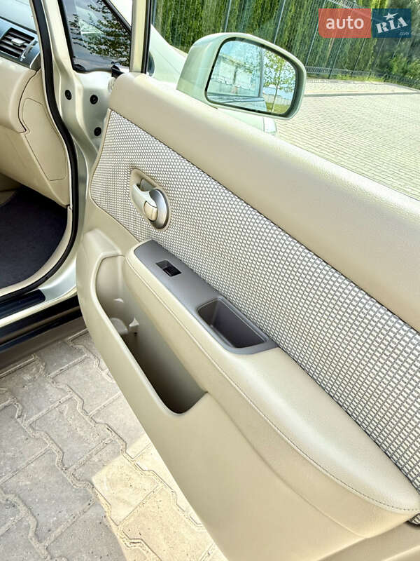 Седан Nissan TIIDA 2007 в Одесі
