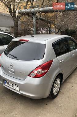 Хэтчбек Nissan TIIDA 2009 в Одессе