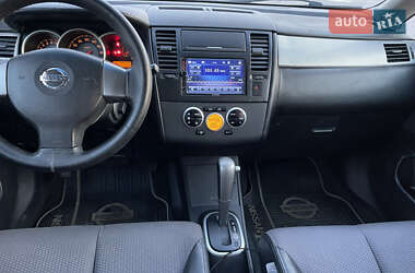 Хэтчбек Nissan TIIDA 2007 в 