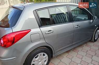 Хетчбек Nissan TIIDA 2013 в 
