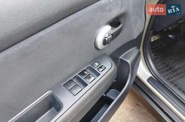 Хетчбек Nissan TIIDA 2008 в 
