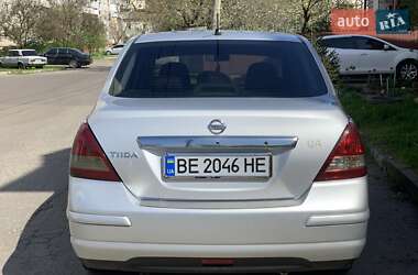 Седан Nissan TIIDA 2008 в 