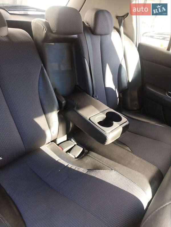 Хетчбек Nissan TIIDA 2008 в Вишневому