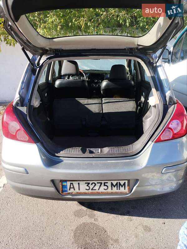 Хетчбек Nissan TIIDA 2008 в Вишневому