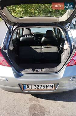 Хэтчбек Nissan TIIDA 2008 в 