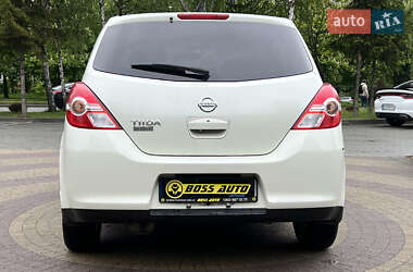 Хетчбек Nissan TIIDA 2010 в 