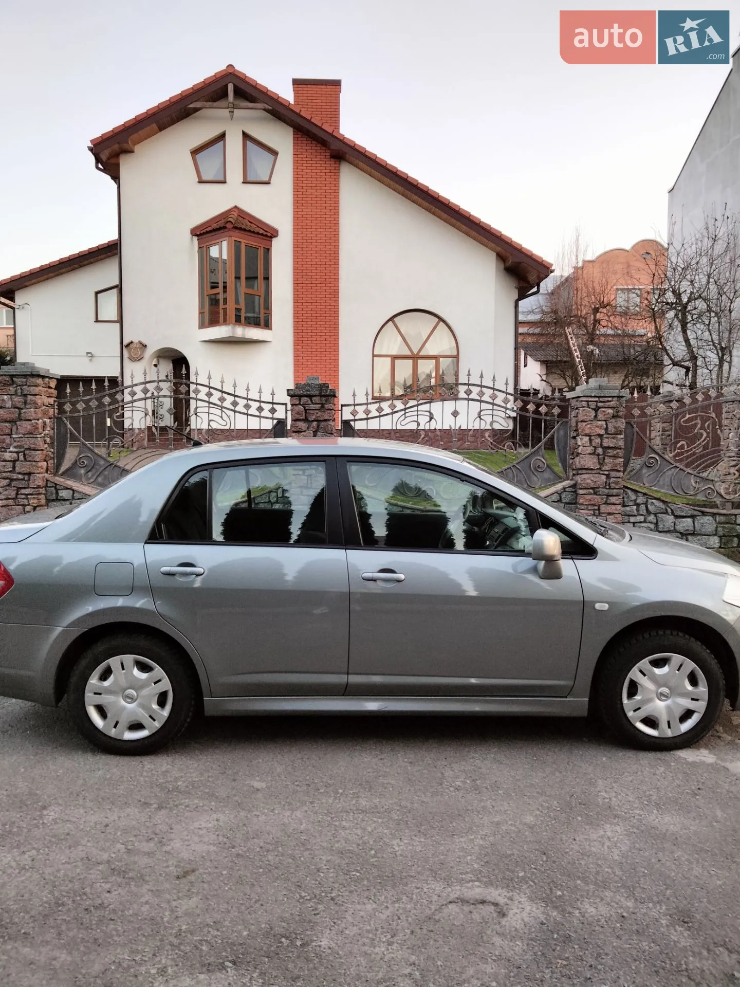 2012 Nissan Tiida - мініатюра 12