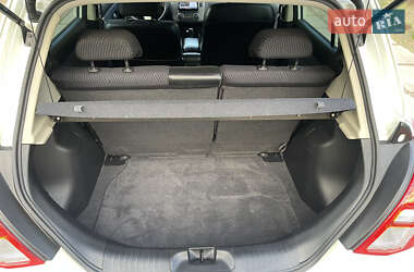 Хетчбек Nissan TIIDA 2011 в 