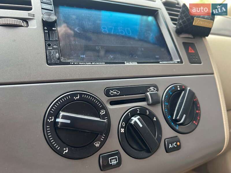 Седан Nissan TIIDA 2006 в Одессе