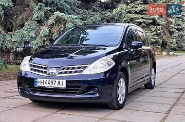 Хэтчбек Nissan TIIDA 2011 в Одессе
