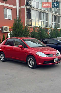 Седан Nissan TIIDA 2006 в Днепре