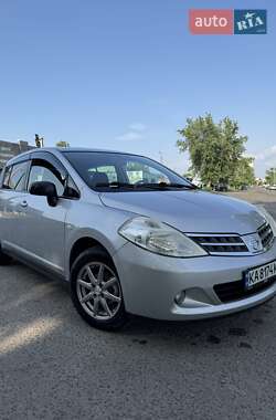 Хэтчбек Nissan TIIDA 2012 в Киеве