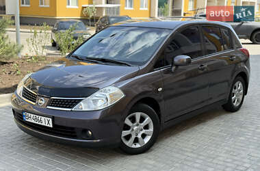 Хэтчбек Nissan TIIDA 2008 в Одессе
