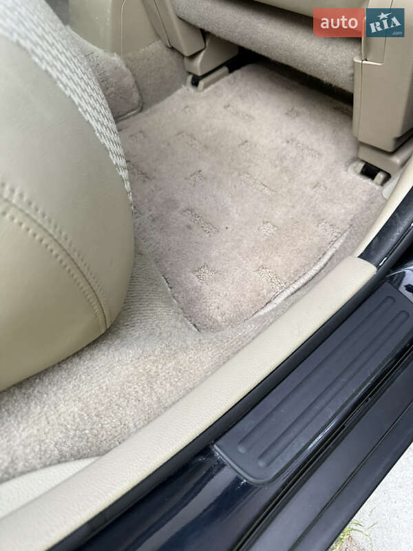 Хетчбек Nissan TIIDA 2011 в Одесі