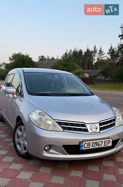 Хетчбек Nissan TIIDA 2012 в Чернігові