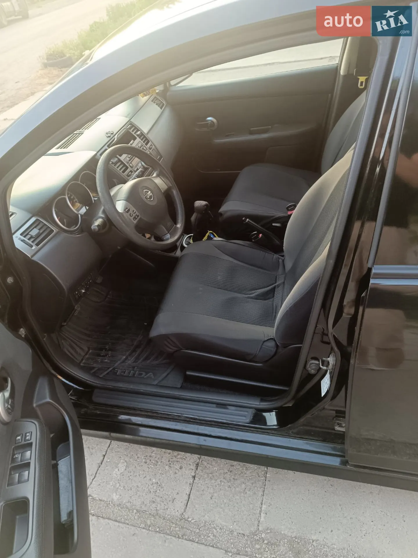 2010 Nissan Tiida - мініатюра 16