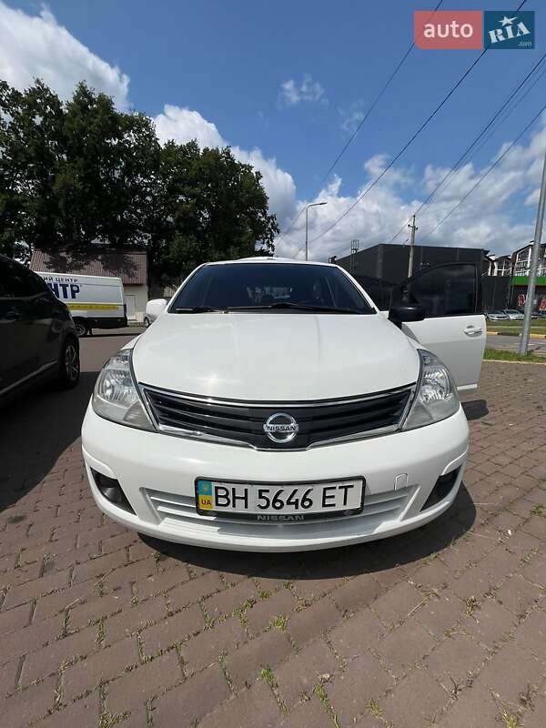 Nissan TIIDA 2012 Nissan TIIDA 2012