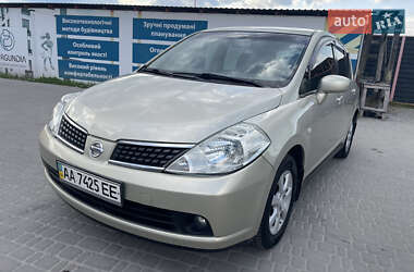 Хэтчбек Nissan TIIDA 2007 в Киеве