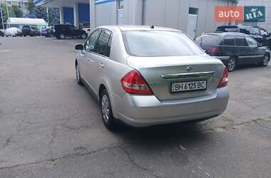 Седан Nissan TIIDA 2006 в 