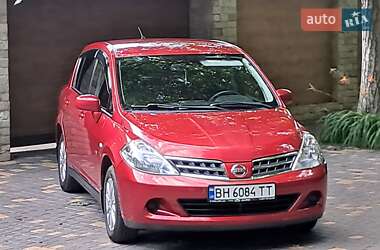 Хетчбек Nissan TIIDA 2012 в Одесі