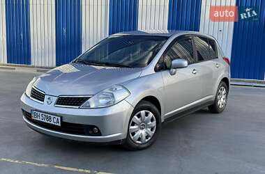 Хэтчбек Nissan TIIDA 2008 в Одессе