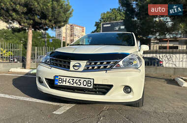 Хэтчбек Nissan TIIDA 2009 в Одессе