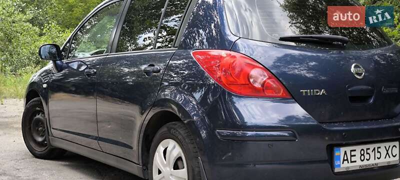 Хэтчбек Nissan TIIDA 2008 в Днепре