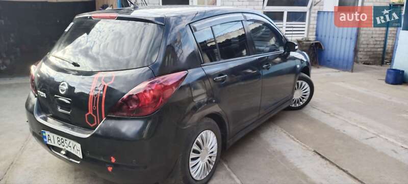 Хетчбек Nissan TIIDA 2007 в Миколаєві