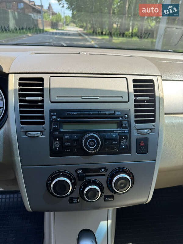 Седан Nissan TIIDA 2008 в Києві
