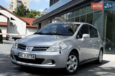 Хетчбек Nissan TIIDA 2012 в Львові