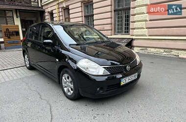 Хэтчбек Nissan TIIDA 2008 в Черновцах