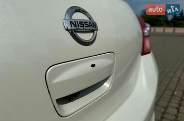 Хэтчбек Nissan TIIDA 2009 в 