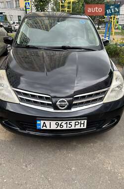 Хетчбек Nissan TIIDA 2010 в Києві