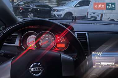 Хэтчбек Nissan TIIDA 2010 в 
