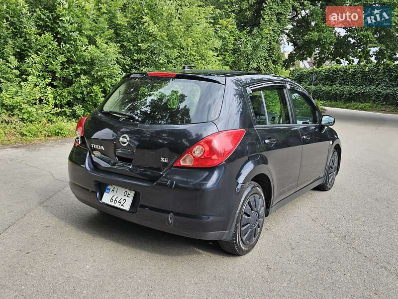 Хэтчбек Nissan TIIDA 2007 в Киеве