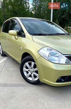 Хэтчбек Nissan TIIDA 2008 в Днепре