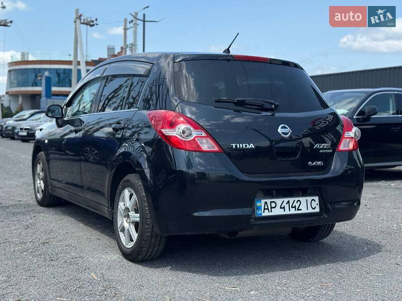 Хетчбек Nissan TIIDA 2009 в Львові